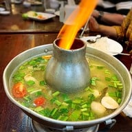 ร้านอาหารต้นหาด