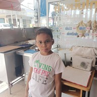 หน้าร้าน ข้าวมันไก่ไต้ซีฮี้ (เบตง)