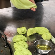 โรตีแม่ บางรักบาซ่า