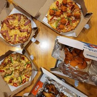 Domino's Pizza สีลม