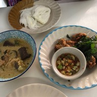 เมนูของร้าน ขนมจีนทอดมัน ท่งเชียง เจ้ปุ้ย