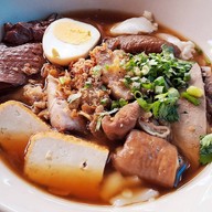 ก๋วยจั๊บน้ำข้น (ร้านจั๊บจั๊บน้ำข้น) จั๊บจั๊บน้ำข้น