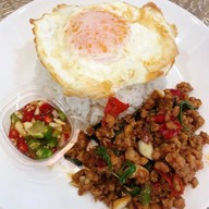 กับข้าวแอทโฮม 12 สันกำแพง