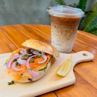 Lab Therapy cafe & spaceกังสดาล -