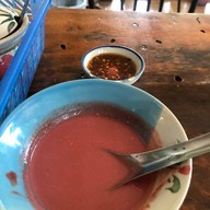 ก๋วยเตี๋ยวเนื้อวัดดงมูลเหล็ก