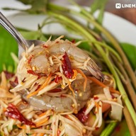 เมนูของร้าน ก๋วยเตี๋ยวเรือโคตรอร่อย ท่าลาน