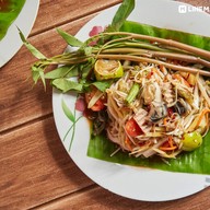 เมนูของร้าน ก๋วยเตี๋ยวเรือโคตรอร่อย ท่าลาน