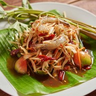 เมนูของร้าน ก๋วยเตี๋ยวเรือโคตรอร่อย ท่าลาน