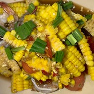 ร้านส้มตำเจ้แหม่ม100ครกนรกแตก