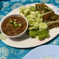 เมนูของร้าน โรจน์ ซีฟู้ด