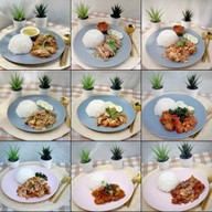 (ข้าวยำไก่แซ่บ)Chicken Rike Spicy Chicken Rike Spicy