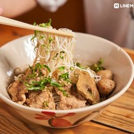 เมนูของร้าน เตี๋ยวเรือ เทียบท่า