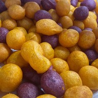 ขนมไข่เต่า น้องคิว ตลาดป้าไสว
