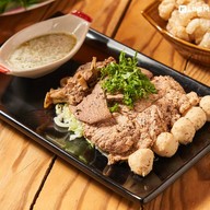 เมนูของร้าน เตี๋ยวเรือ เทียบท่า