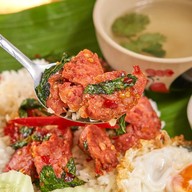 เมนูของร้าน กะเพรากระด้ง@ข้างอู่