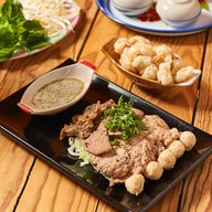 เมนูของร้าน เตี๋ยวเรือ เทียบท่า