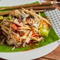 เมนูของร้าน ก๋วยเตี๋ยวเรือโคตรอร่อย ท่าลาน