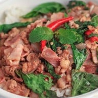 บ้านก๋วยเตี๋ยว รามคำแหง 24