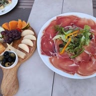 เมนูของร้าน 7th Heaven Vientiane