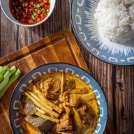 มี-น้ำ-ยา ขนมจีนข้าวแกงใต้ สาขาสุขาภิบาล5