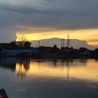 Palm Lakes C&B