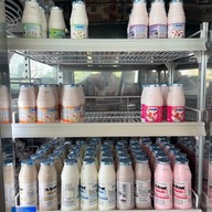 เมนูของร้าน สหกรณ์โคนมหนองโพ (แดรี่ ฮัท)