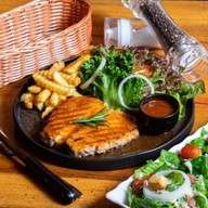 PAPA'S GARDEN ดอยสะเก็ด เชียงใหม่