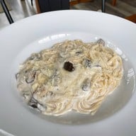 Woodhaven Casual Eatery