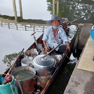 ก๋วยจั๊บตาโด่ง  เจ้าเก่า ปากคลองโรงเข้