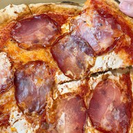 Vesuvio Pizza Bangkok สุขุมวิท 8