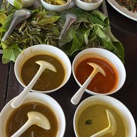 เมนูของร้าน ขนมจีนแม่ยาย เส้นสดน้ำแกงปูม้า