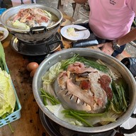 โรงเรือกะทะร้อน