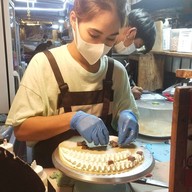 เครปเย็นโคตรไส้ ซอย4ตลาดอินดี้ปิ่นเกล้า ตลาดอินดี้ปิ่นเกล้า ซอย4กลางซอย