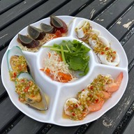 เจริญพุง Bar&Bistro