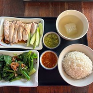 เมนูของร้าน ข้าวมันไก่ เก่งไก่