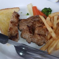 เมนูของร้าน สเต็กลุงหนวด ปลายบาง