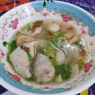 นำชัย เกี๊ยวปลา