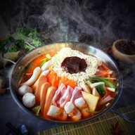 มิหมี่เวิลด์ Mi Noodles World (สาขา ห้วยขวาง)