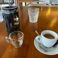 Me bakery & Coffee Shop