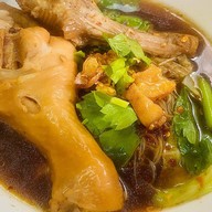 เตี๋ยวไก่ (น้องป้าสน อทว.)