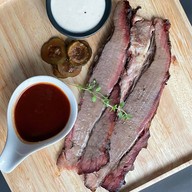 เมนูของร้าน The BBQ Hub - Smoked BBQ & Spaghetti