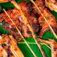 พลอย3659..ไก่ย่างพันล้านนะคะ