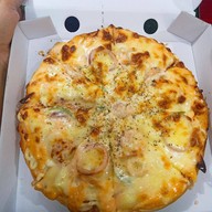 หน้าร้าน My Pizza หน้าพระลาน