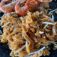 ยาย-กู-ซ่า-กระเพราเถื่อน ข้างร้านอีปริก