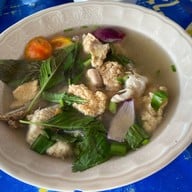 เมนูของร้าน เครือวัลย์ลาบปลา