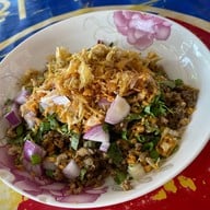 เมนูของร้าน เครือวัลย์ลาบปลา