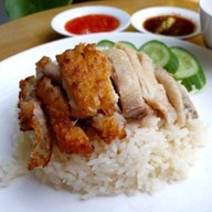 ติดใจ กะเพราตามสั่ง รันเวย์ มาเก็ต