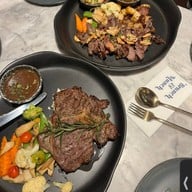 Brunch & Munch UD Town