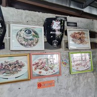 บรรยากาศ หยกยิ้ม