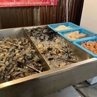 เมนูของร้าน โรงเรือกะทะร้อน